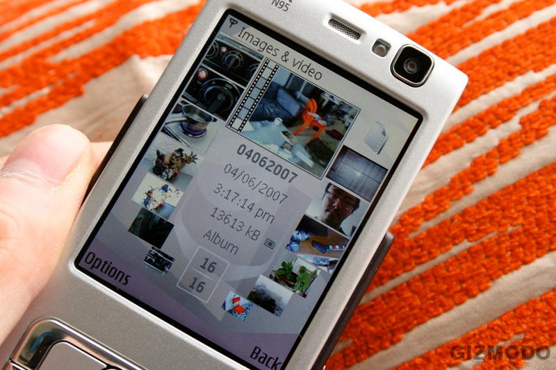 Illustration for article titled Gizmodo's Long-Ass Nokia N95 Review: Why it Rocks, Why it Sucks